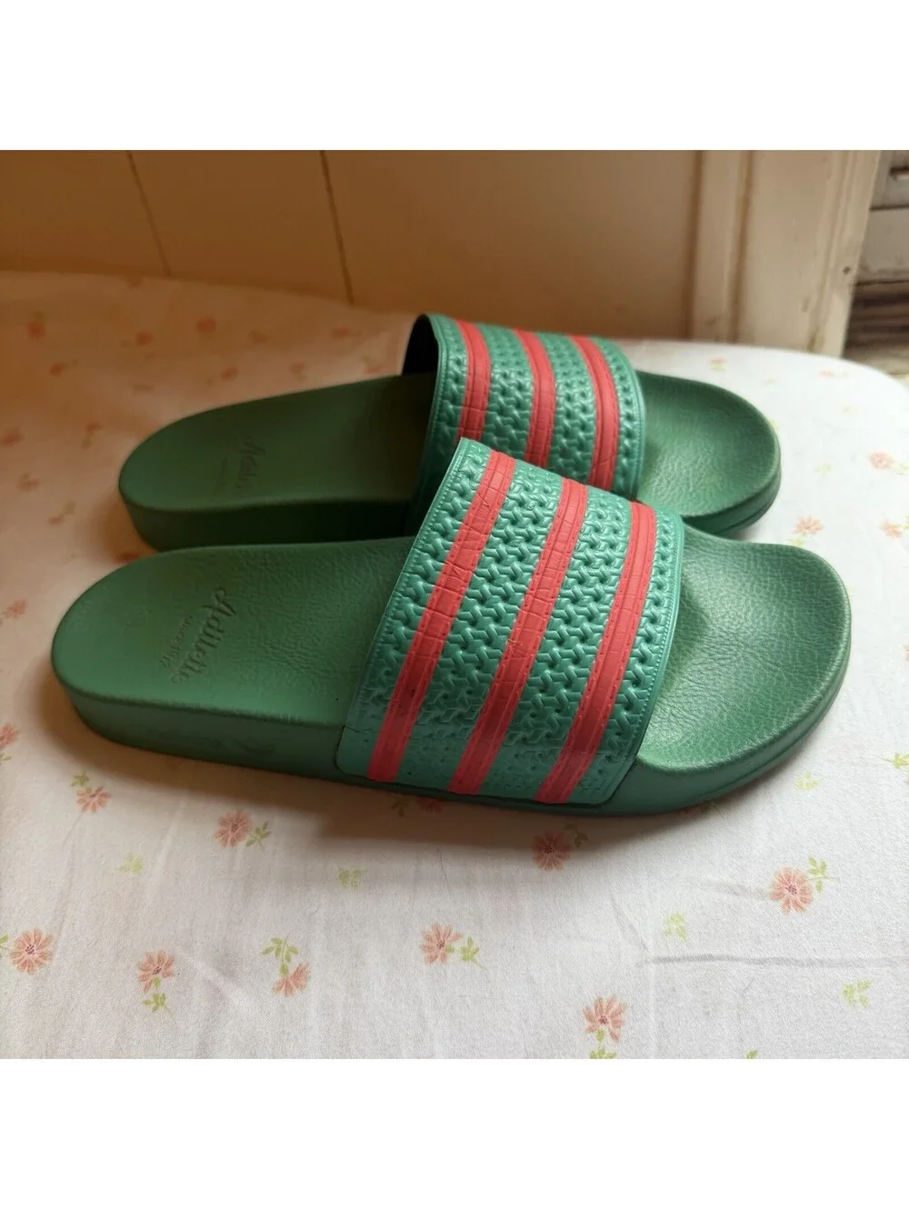Adidas Adilette Slides Sandals Men’s 8 Hi Res Green Red ART GY3735 Made In Italy